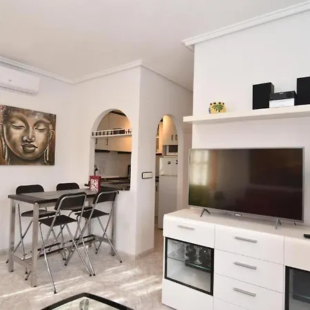Trebol - 2 Bed Apt - With Private Roof Terrace * Torrevieja