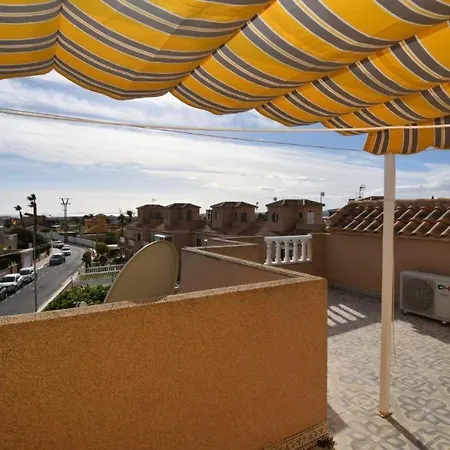 Trebol - 2 Bed Apt - With Private Roof Terrace