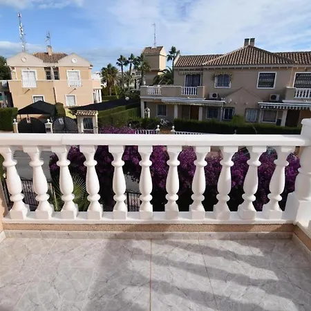 Trebol - 2 Bed Apt - With Private Roof Terrace Apartment