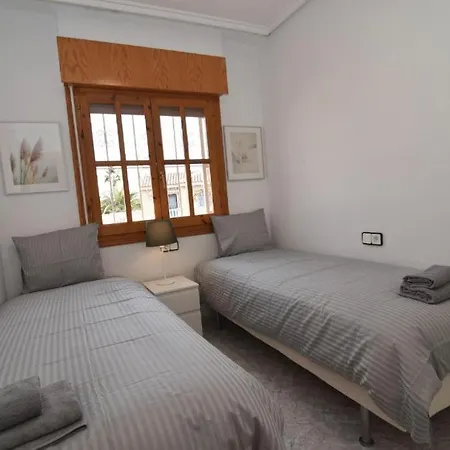 Trebol - 2 Bed Apt - With Private Roof Terrace Apartment Torrevieja